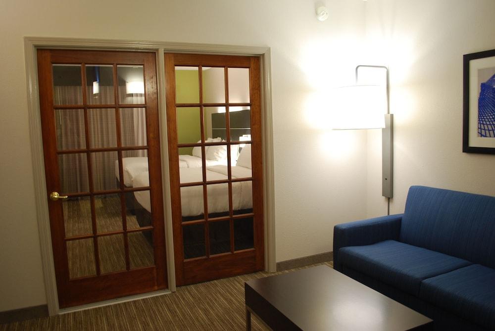 Holiday Inn Express Hotel & Suites Kingsport-Meadowview I-26 By Ihg Bagian luar foto
