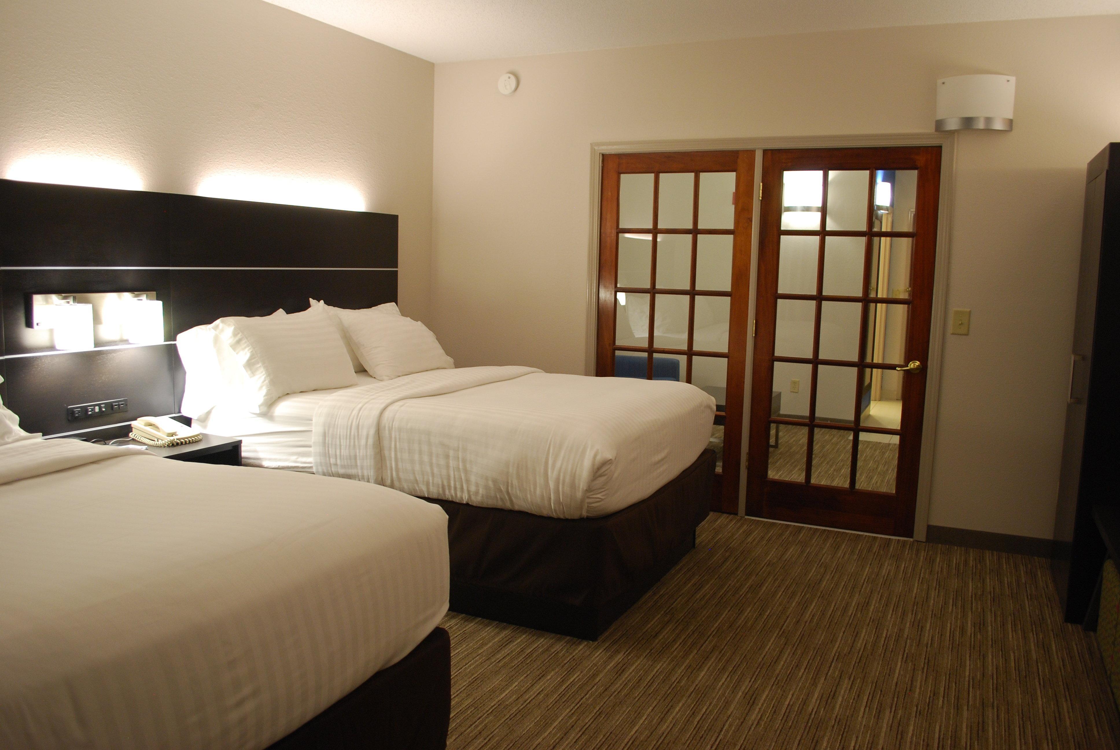 Holiday Inn Express Hotel & Suites Kingsport-Meadowview I-26 By Ihg Bagian luar foto