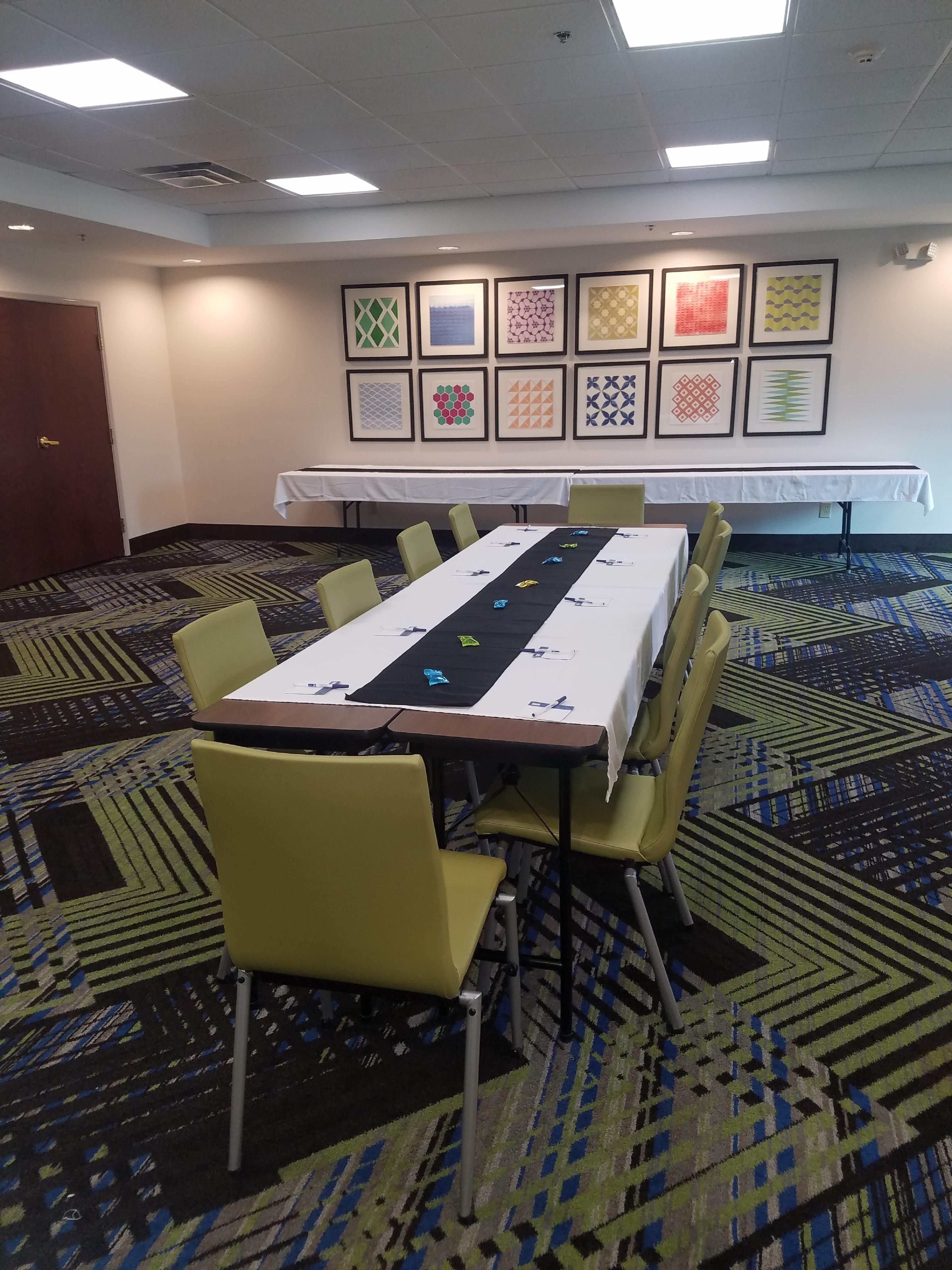 Holiday Inn Express Hotel & Suites Kingsport-Meadowview I-26 By Ihg Bagian luar foto