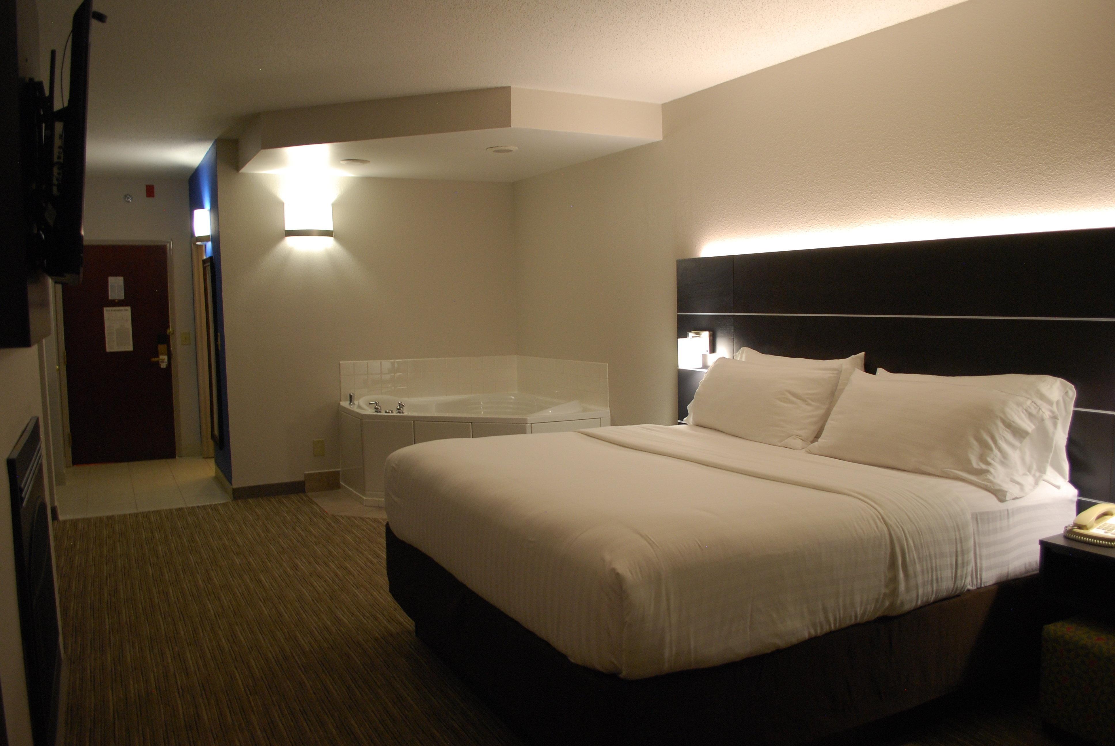 Holiday Inn Express Hotel & Suites Kingsport-Meadowview I-26 By Ihg Bagian luar foto
