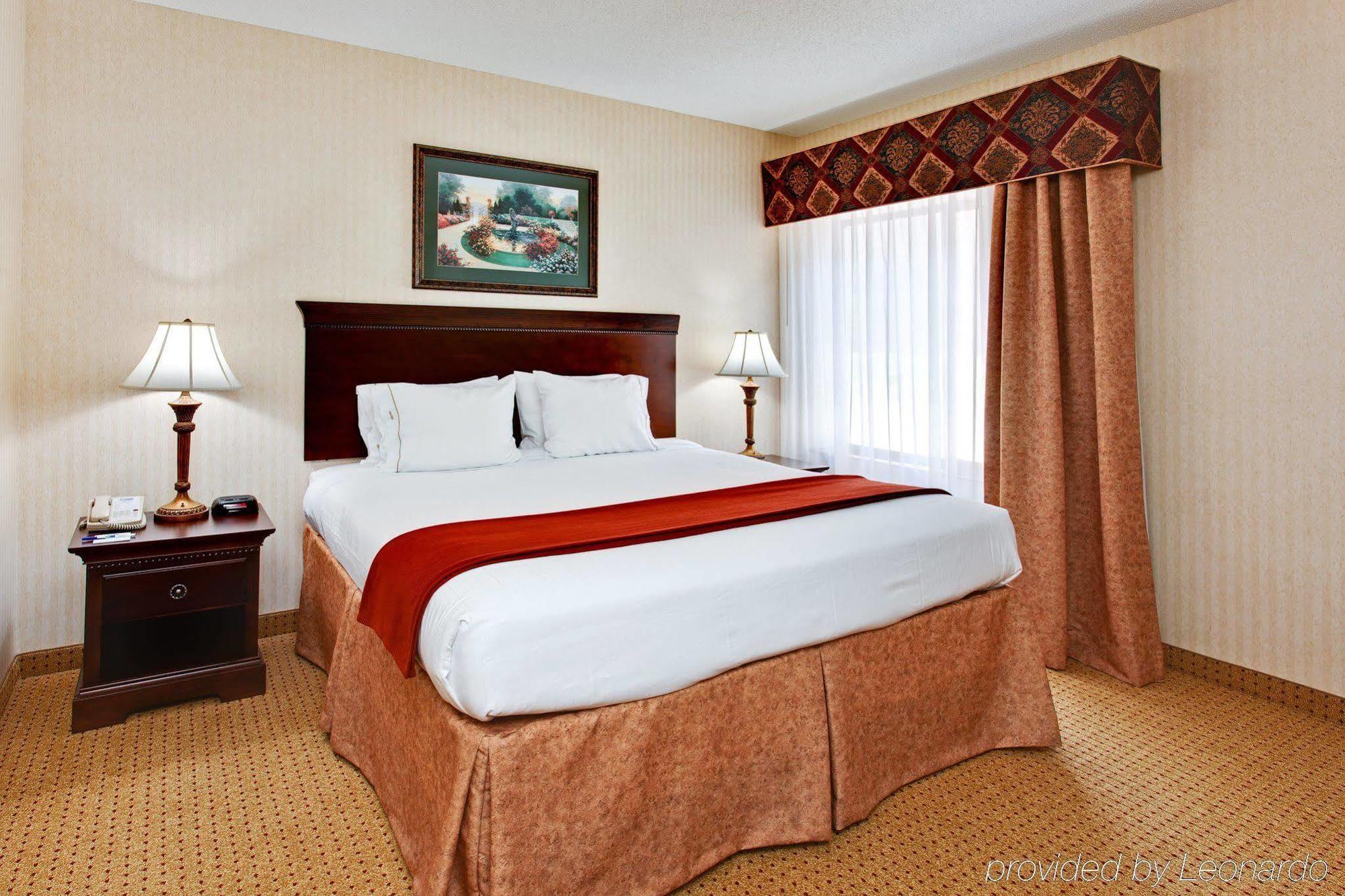 Holiday Inn Express Hotel & Suites Kingsport-Meadowview I-26 By Ihg Bagian luar foto