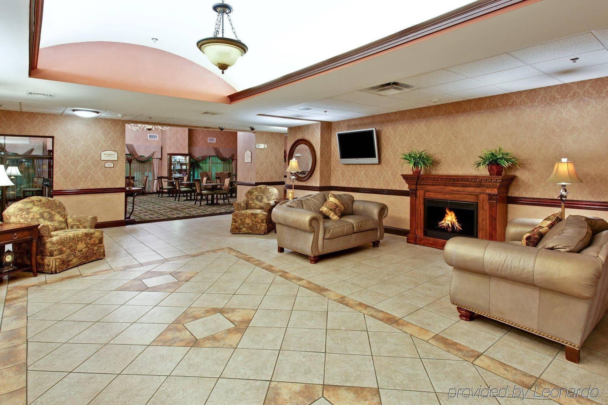 Holiday Inn Express Hotel & Suites Kingsport-Meadowview I-26 By Ihg Bagian luar foto